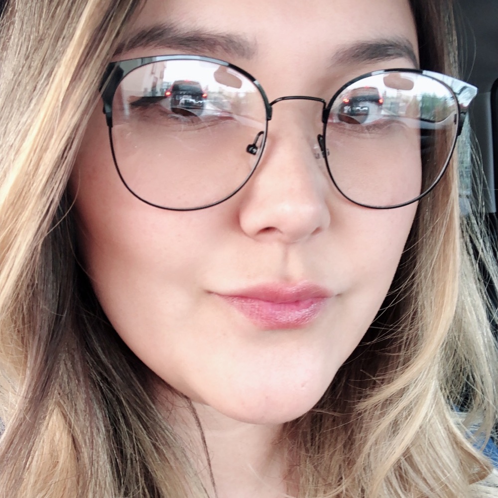 Meet your Posher, Stephenie